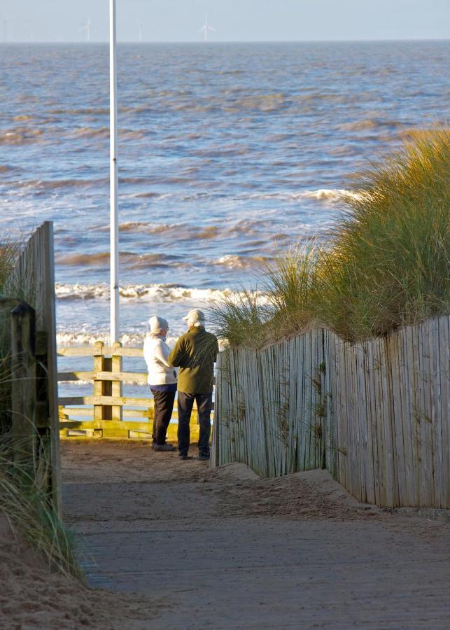 Formby Pinewood Studio Exterior photo